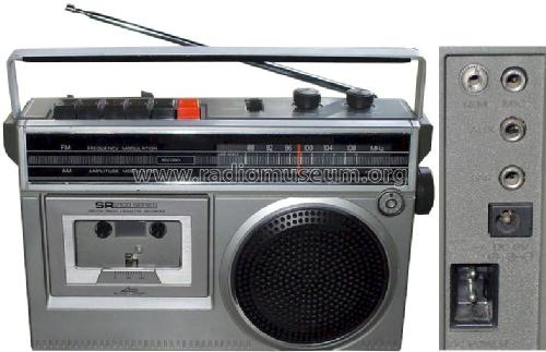 SR 2100 Series AM/FM Ch= 304.21201250; Sears, Roebuck & Co. (ID = 660115) Radio