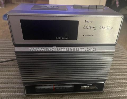 Talking Machine 934.23920150; Sears, Roebuck & Co. (ID = 2955119) Radio