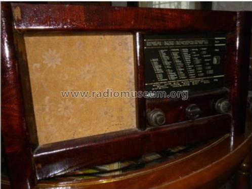 33W; Seibt, Dr. Georg (ID = 1159475) Radio