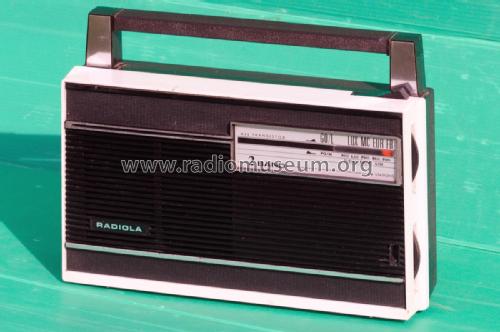 RA 208T /01R /01L /01B; Radiola marque (ID = 1887668) Radio