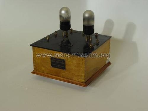 Amplificateur BF / NF Verstärker ; SFR S.F.R. - Société (ID = 1427705) Verst/Mix