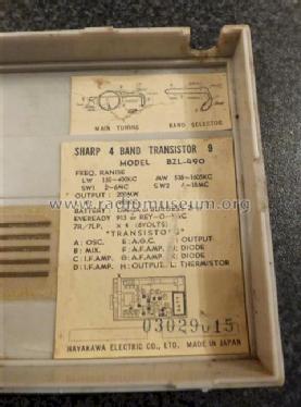 4 Band Transistor 9 BZL-490; Sharp; Osaka (ID = 1163643) Radio