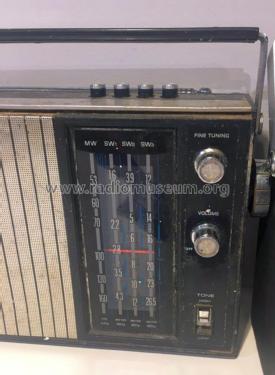 BZ-450; Sharp; Osaka (ID = 3052798) Radio