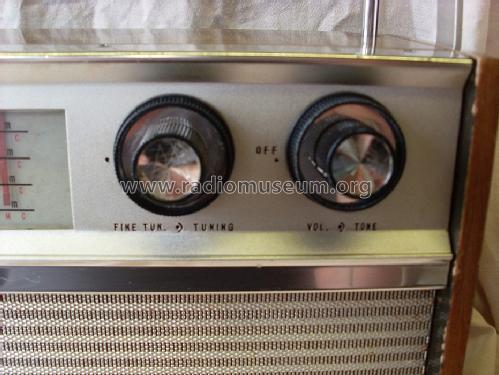 4 Band 8 Transistor BZL-580; Sharp; Osaka (ID = 1489723) Radio