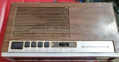 Electronic Digital Clock radio FX-100CW; Sharp; Osaka (ID = 2827737) Radio