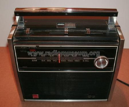 FM-30; Sharp; Osaka (ID = 1852448) Radio