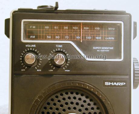 FX-211H ; Sharp; Osaka (ID = 2384575) Radio