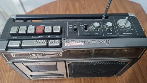 Radio-Tape Recorder GF-3800E; Sharp; Osaka (ID = 2868687) Radio