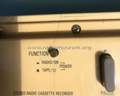 Stereo Radio Cassette Recorder QT-F40 /BK /GR /RD; Sharp; Osaka (ID = 2824636) Radio