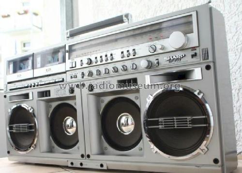 The Searcher 4 Band Stereo Radio Cassette Recorder GF-777 H; Sharp; Osaka (ID = 1016650) Radio