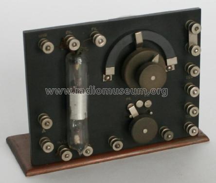 Vacuum Tube Control Panel No. R38; Signal Electric Mfg. (ID = 1944695) mod-pre26