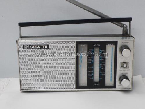 10F255 ; Silver Brand - Shin- (ID = 1663408) Radio