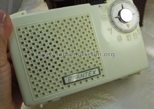 Stantex B-33; Stantex (ID = 1219458) Radio