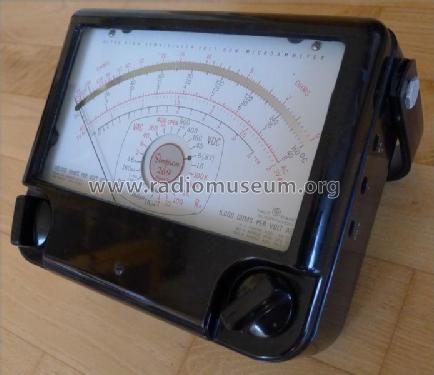 Volt-Ohm-Microammeter 269 Series 3 ; Simpson Electric Co. (ID = 1871911) Equipment