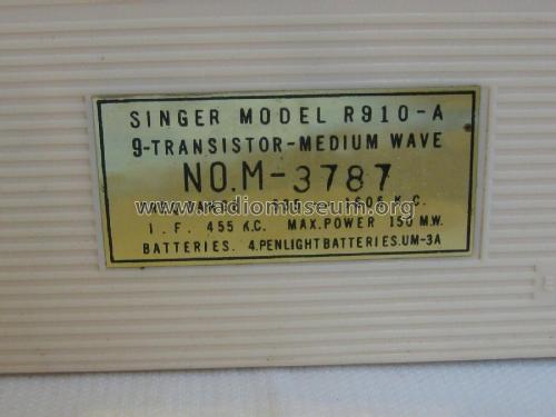 9 Transistor Deluxe R910-A; Singer Company, The; (ID = 2436637) Radio