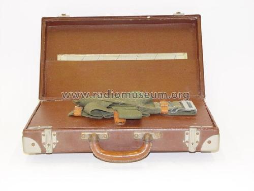 Récepteur portatif en valise R1110; Socrat; Paris (ID = 1999460) Commercial Re