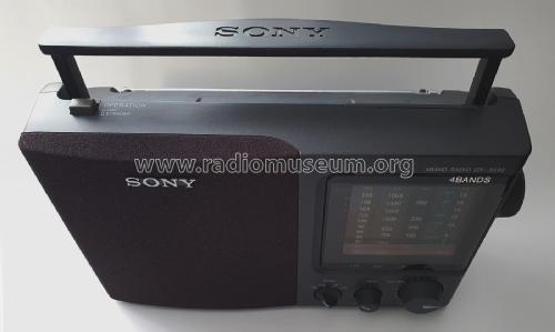 4 Band Radio ICF-9600; Sony Corporation; (ID = 3016835) Radio