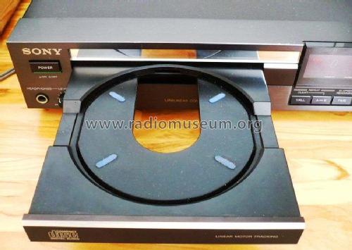Compact Disc Player CDP-302; Sony Corporation; (ID = 2158796) Reg-Riprod
