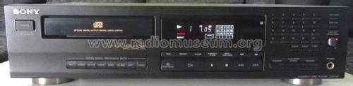 Compact Disc Player CDP-D7; Sony Corporation; (ID = 2466483) R-Player