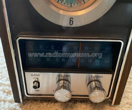 FM/AM Clock Radio TFM-C490W; Sony Corporation; (ID = 2850180) Radio