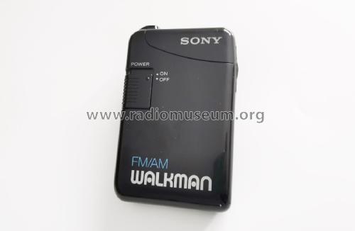 FM/AM Walkman SRF-29; Sony Corporation; (ID = 3008211) Radio