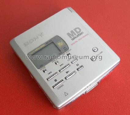 MD Walkman MZ-R55 R-Player Sony Corporation; Tokyo, build