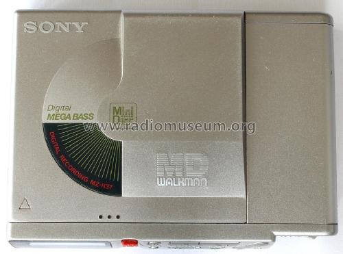 Portable Mini Disc Recorder MZ-R37; Sony Corporation; (ID = 3042640) Reg-Riprod