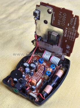 Weather/FM/AM Walkman SRF-M37W; Sony Corporation; (ID = 2646230) Radio