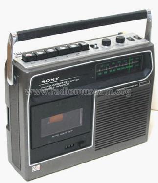 FM/ AM Cassette-Corder CF-320; Sony Corporation; (ID = 1412504) Radio