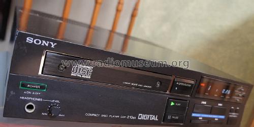 Compact Disc Player CDP-210ES; Sony Corporation; (ID = 1486843) Enrég.-R