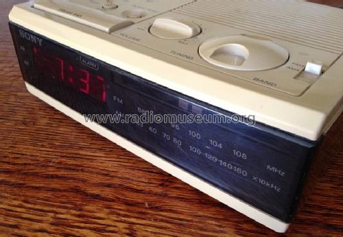 Dream Machine FM/AM Digital Clock Radio ICF-C3W; Sony Corporation; (ID = 1518888) Radio