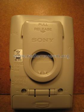 FM/AM Walkman SRF-59; Sony Corporation; (ID = 2071185) Radio