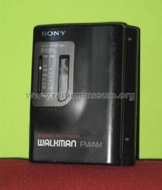FM/AM Walkman WM-GX35; Sony Corporation; (ID = 785077) Radio