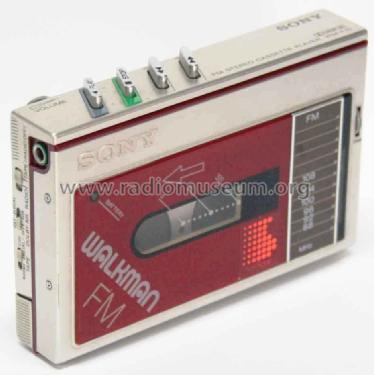 FM Stereo Cassette Player Walkman FM WM-F10; Sony Corporation; (ID = 1661677) Radio