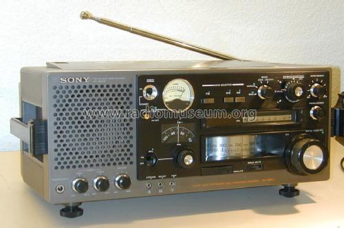 ICF-6800W white lettering Radio Sony Corporation; Tokyo, build