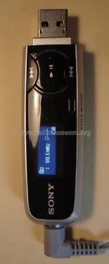 Walkman Digital Music Player NWZ-B135F; Sony Corporation; (ID = 1702412) Radio