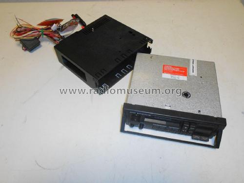 Richmond Auto Reverse Cassette Player ; Sparkomatic (ID = 2223227) Car Radio