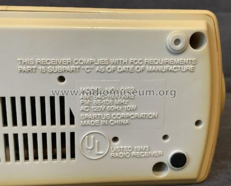 Radio Receiver 0123; Spartus Corporation; (ID = 2855885) Radio