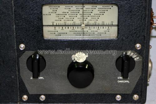 Radiola 381 bat; SR, Svenska (ID = 1701133) Radio