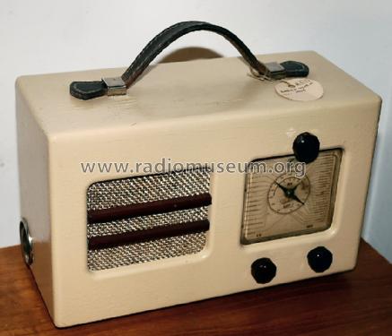 Radiola 490BAT; SR, Svenska (ID = 1189817) Radio