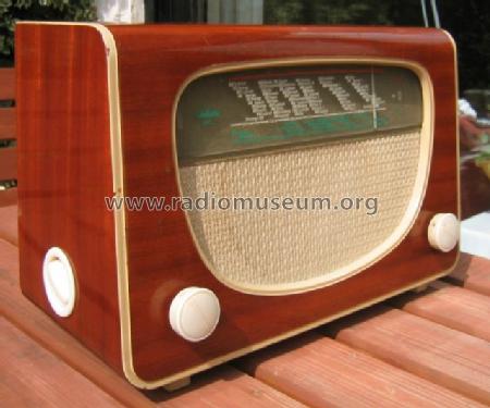 Radiola Polkett 1504V; SR, Svenska (ID = 489277) Radio