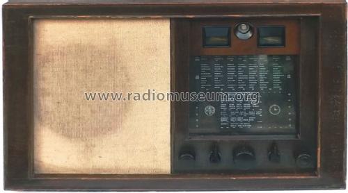4555; Standard; Budapest (ID = 1290609) Radio