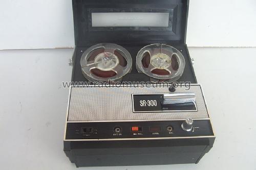 SR-300; Standard Radio Corp. (ID = 1136735) Sonido-V