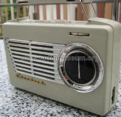 SR-370; Standard Radio Corp. (ID = 1661704) Radio