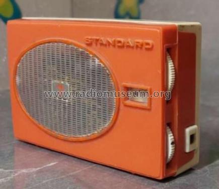 SR-F410; Standard Radio Corp. (ID = 3108438) Radio