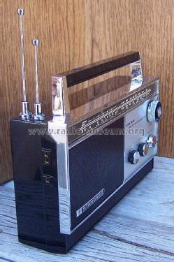 SR-J808FA; Standard Radio Corp. (ID = 1218967) Radio