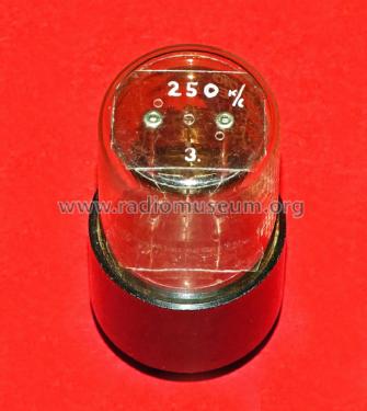 Quartz Plate 4022 Grp.1 250 kHz; Standard Telephones (ID = 3077083) Radio part