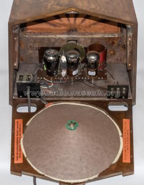 B32; Stern & Stern (ID = 2621528) Radio