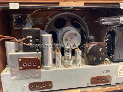 V515; Stern & Stern (ID = 2997733) Radio