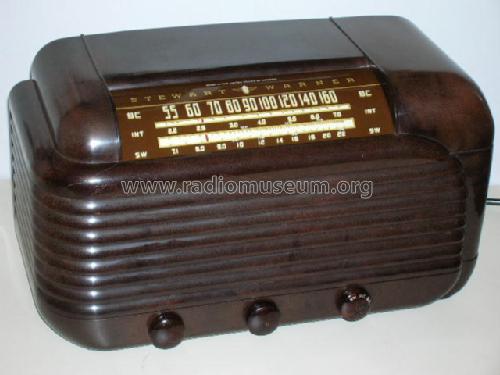 9017A early; Stewart Warner Corp. (ID = 1469148) Radio